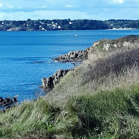 Bel Avec Terrasse Et Sa Petite Vue Kerroc'h *